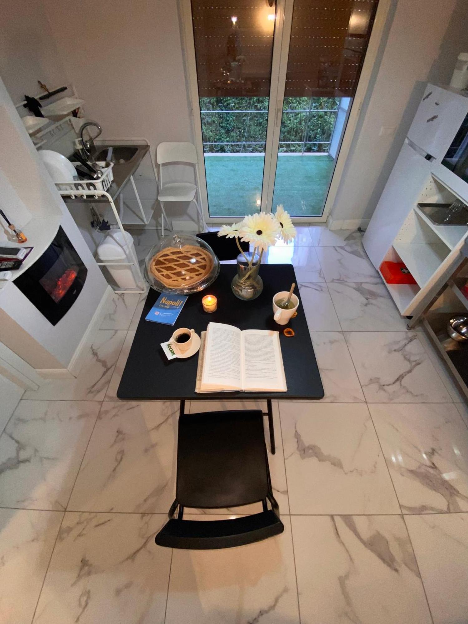 La Dimora Di Marti " Vicino Al Centro Storico Di Napoli" Bed and Breakfast Eksteriør billede