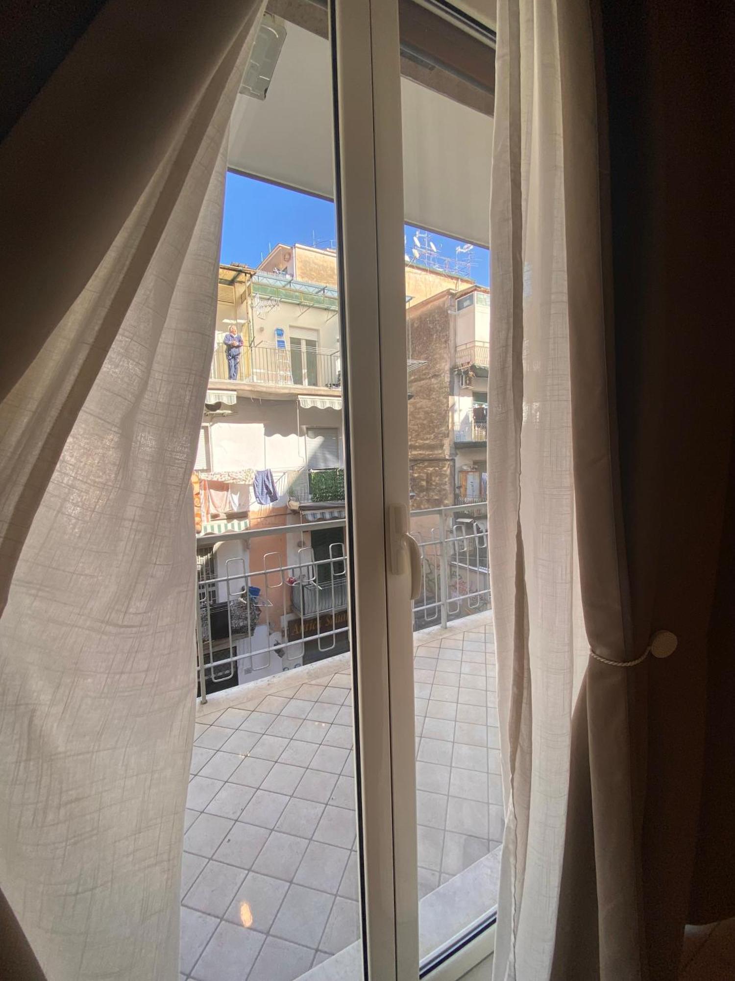 La Dimora Di Marti " Vicino Al Centro Storico Di Napoli" Bed and Breakfast Eksteriør billede