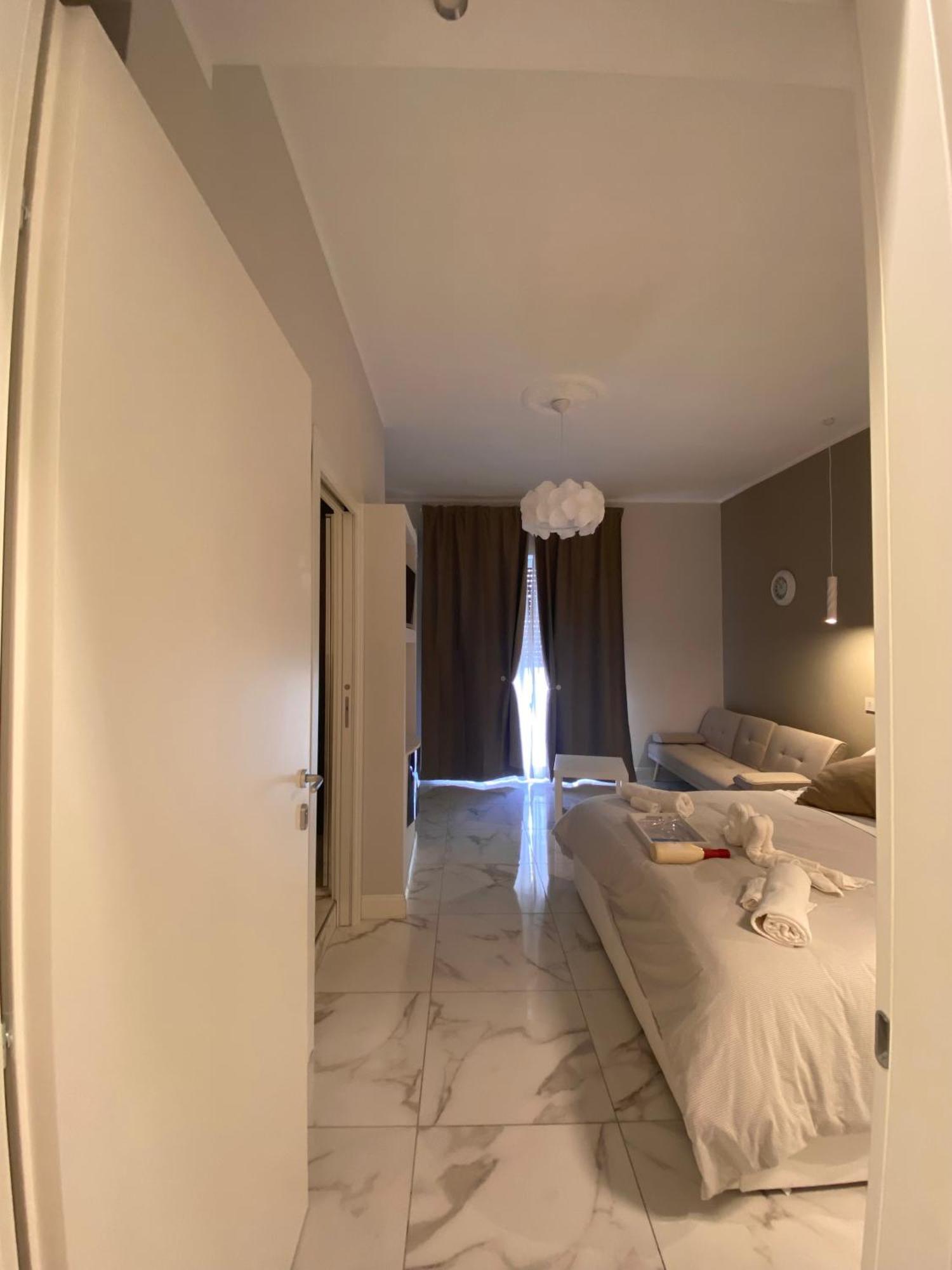 La Dimora Di Marti " Vicino Al Centro Storico Di Napoli" Bed and Breakfast Eksteriør billede